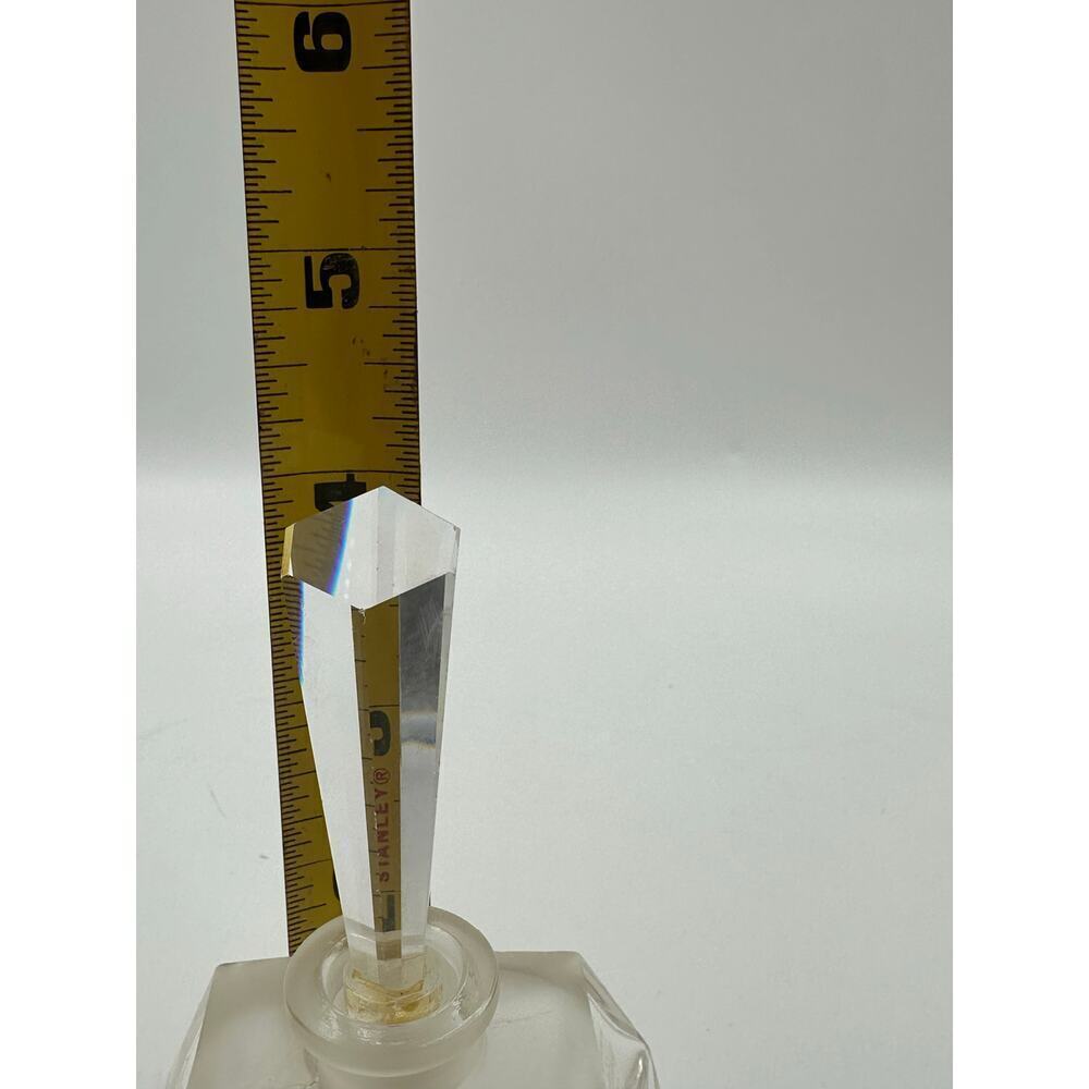 Vintage 4" Goebel U.S. Carved Intaglio Clear Glass Perfume Bottle With Stopper - Picture 3 of 3